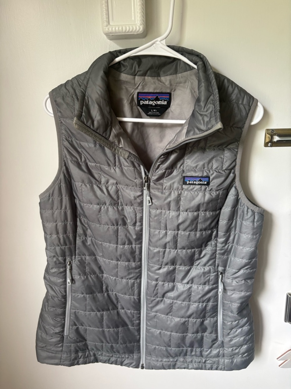 Patagonia Women’s Quilted Vest — Gray